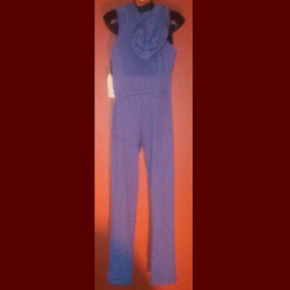 Ash & Ember Sleeveless Hooded Jumpsuit Drawstring - Picture 8 of 8